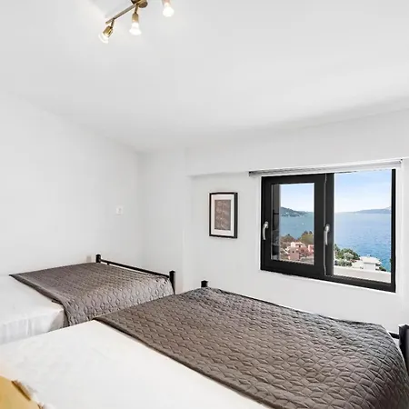 Apartment Blue Waves Oceanida *