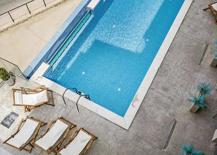 Blue Waves Oceanida Apartment