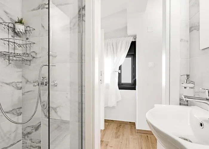 Blue Waves Oceanida Apartment *